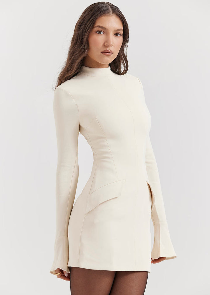 Isolde - Beautiful Dress